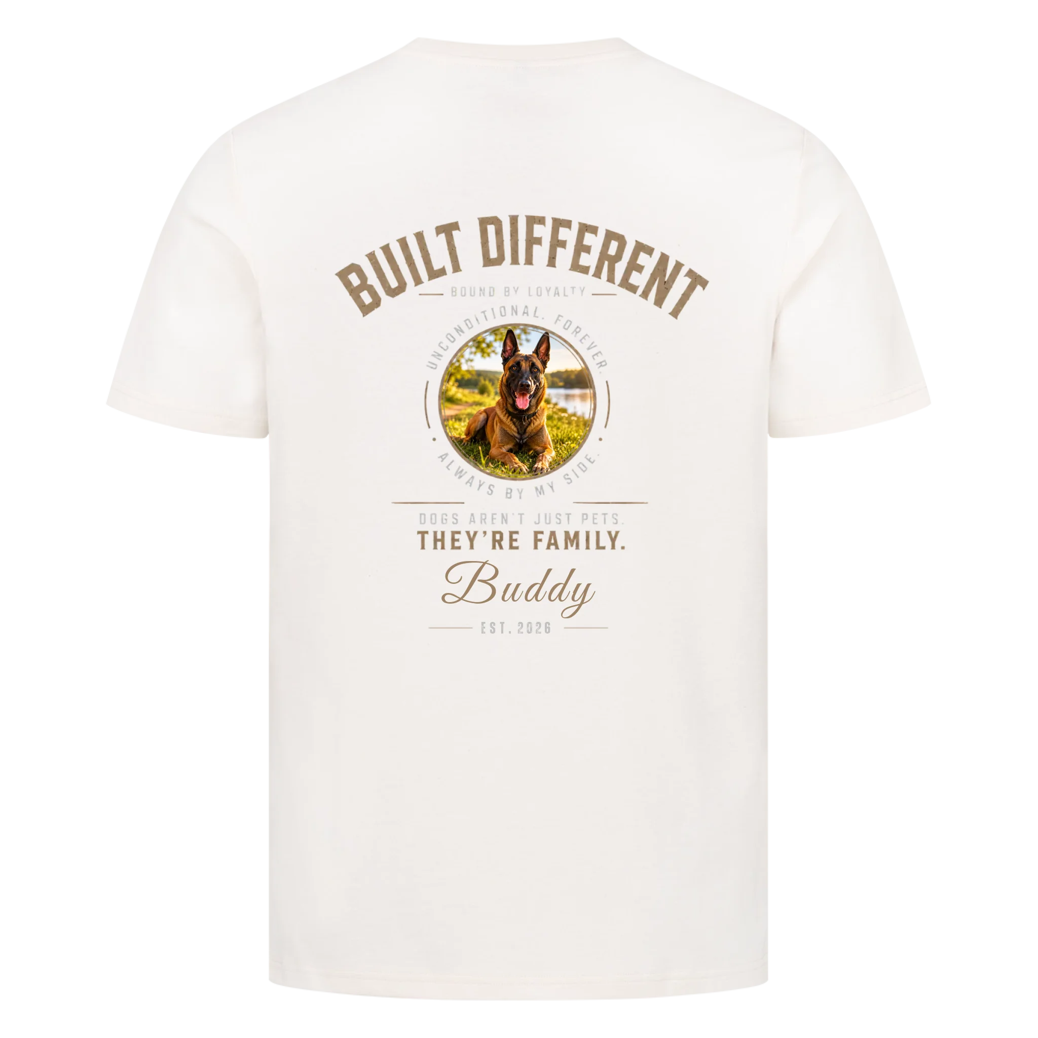 BUILT DIFFERENT - personalisierbares Premium T-Shirt
